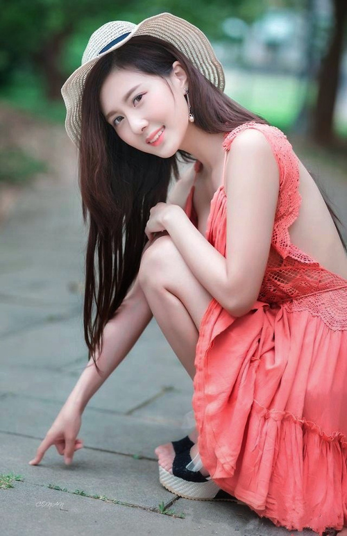 开云官网-英超青训教练与一线教练接班机制对比分析，英超教练团队的构成